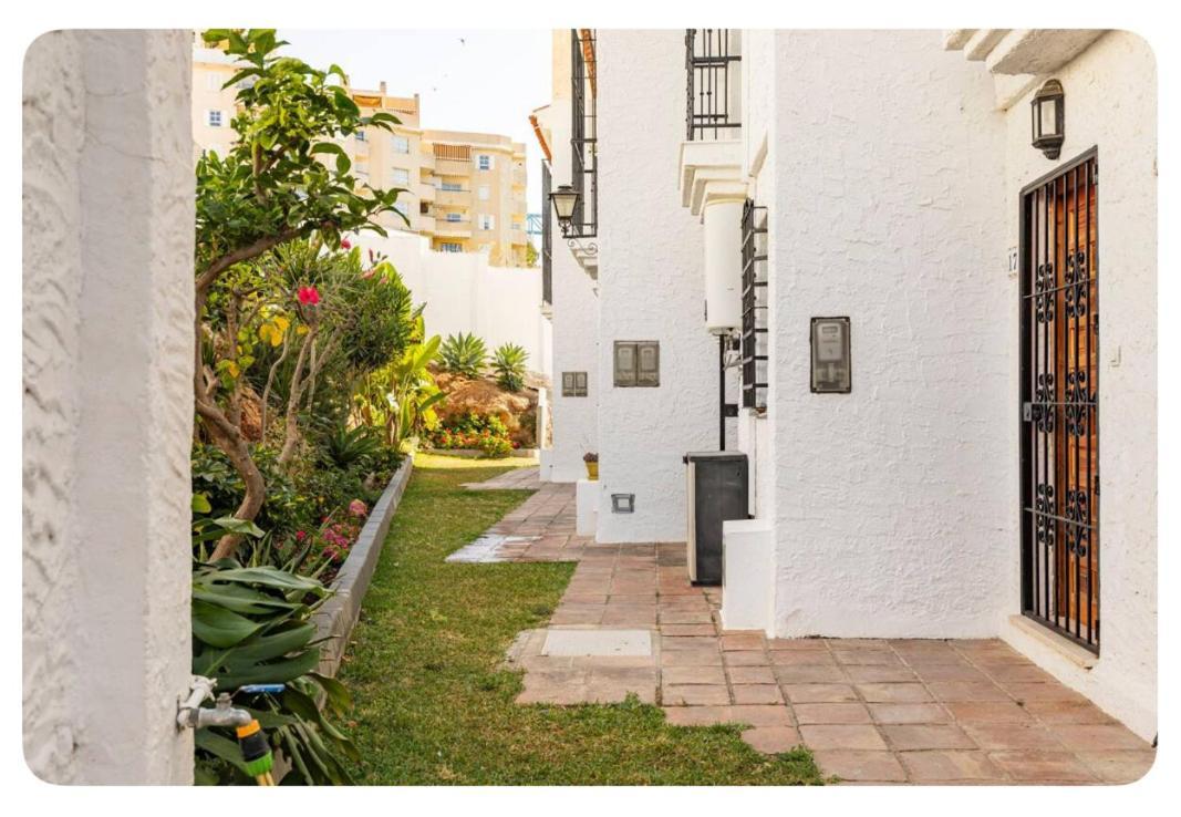 La Casa En La Carihuela Playa A 4 Minutos A Pie Βίλα Τορρεμολίνος Εξωτερικό φωτογραφία