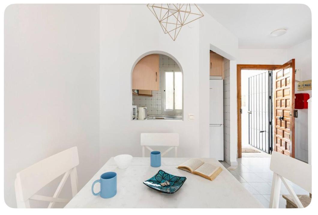 La Casa En La Carihuela Playa A 4 Minutos A Pie Βίλα Τορρεμολίνος Εξωτερικό φωτογραφία